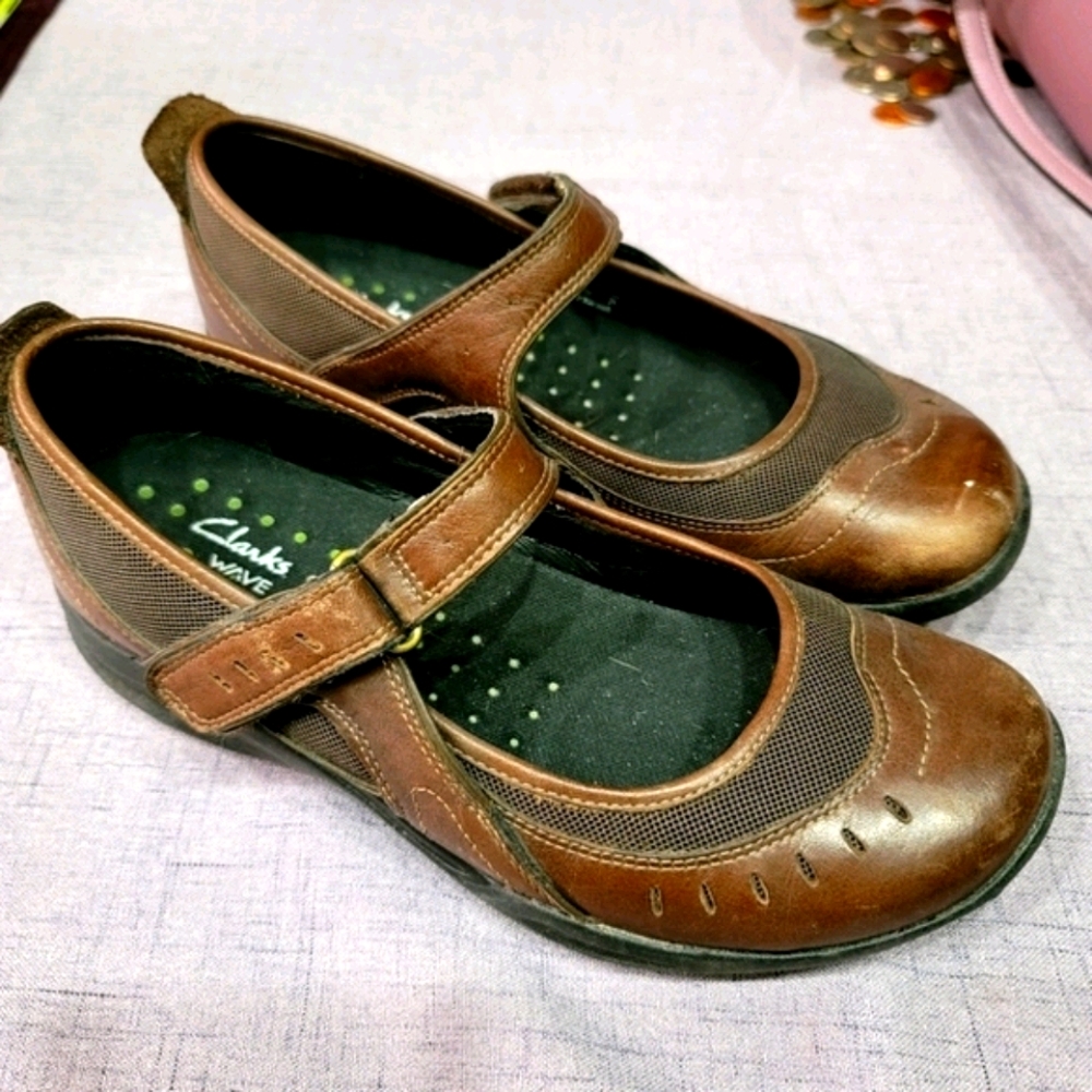 ⬇️⬇️ Clark's leather comfort shoes size 7